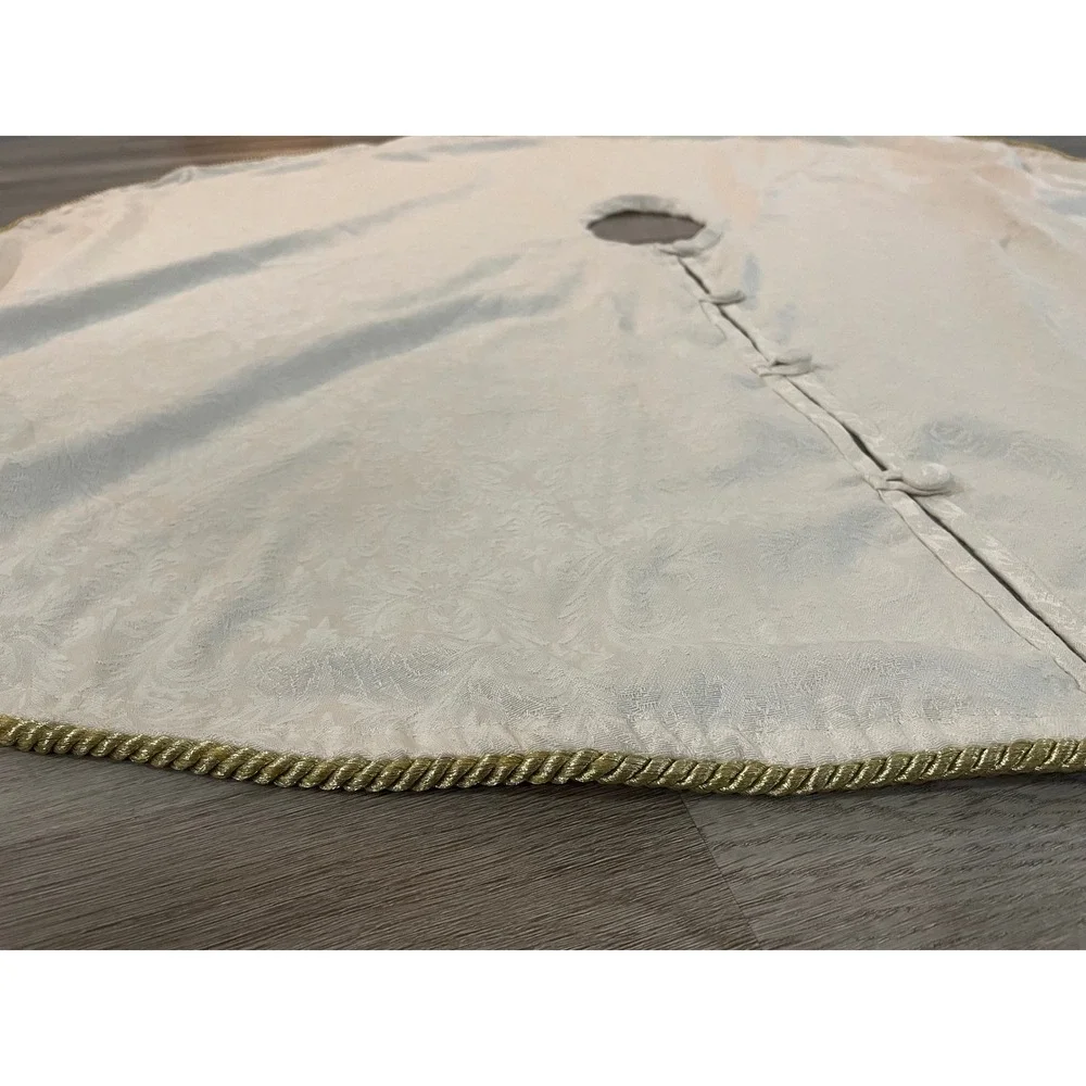 Vintage Ivory Damask Christmas Tree Skirt Gold Rope Trim 52 Inch Button Front